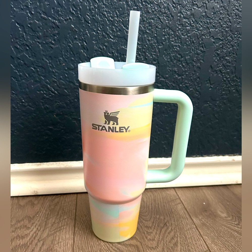 Stanley quencher 30oz